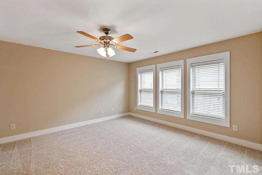 Building Photo - 3826 Amelia Park Dr