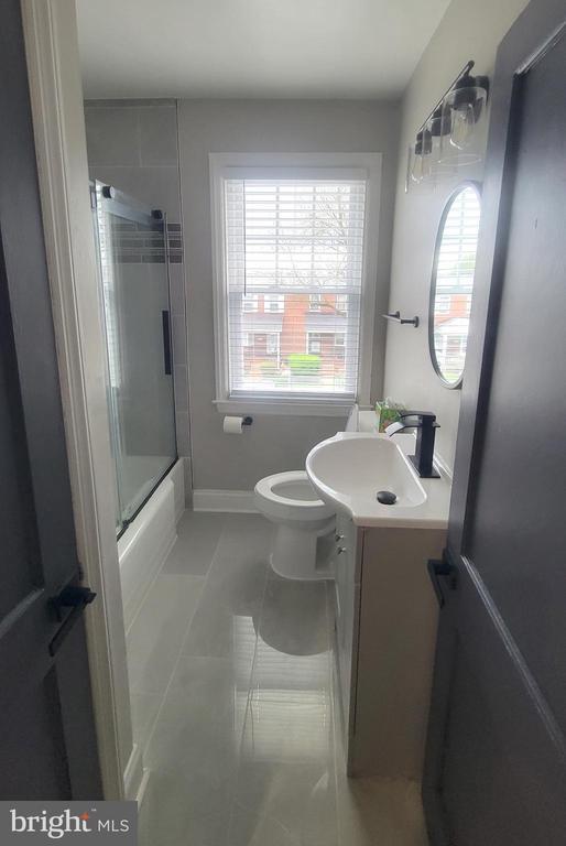 Building Photo - 202 Edgewood St