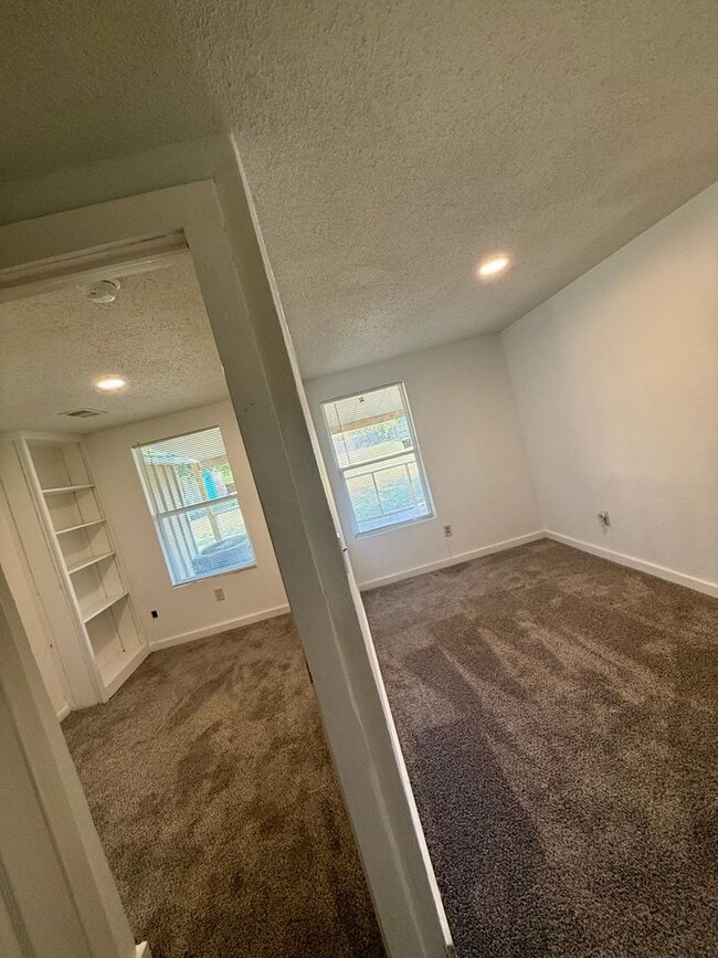 Building Photo - For Rent – 2 Bedroom, 1 Bath Home in Westland, Fort Worth!