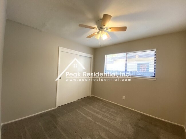 Building Photo - Charming 3 bd/2 ba Orangevale Home with RV...