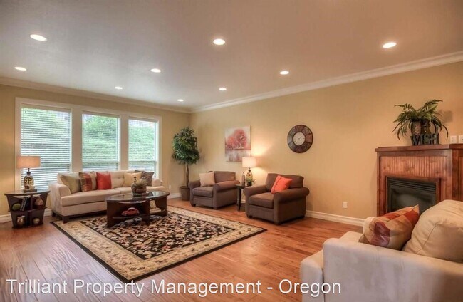 Building Photo - 4 br, 2.5 bath House - 1533 Brokenwheel Co...