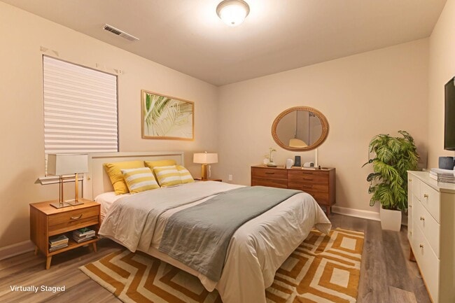 Building Photo - 270 Breakwater Dr