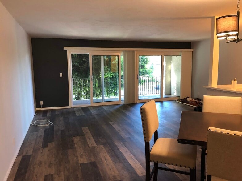 Spacious Living Area - 4045 E 3rd St