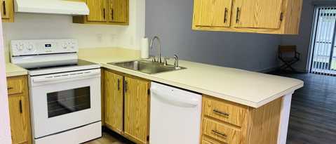 Building Photo - 1604 University Ln
