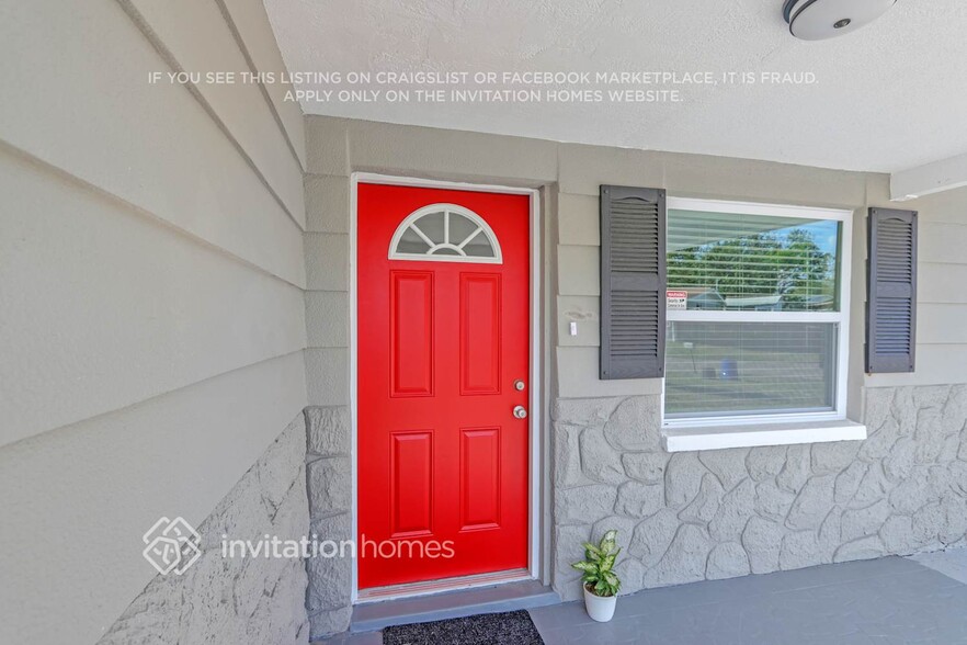 Building Photo - 7321 Buchanan Dr