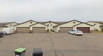 Building Photo - 2911 Edgewood Dr