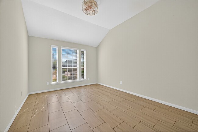 Building Photo - 17506 Waeback Dr