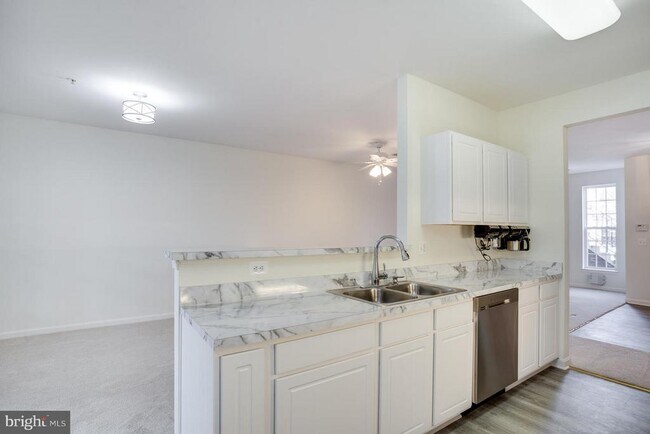 Building Photo - 87 Harbour Heights Dr