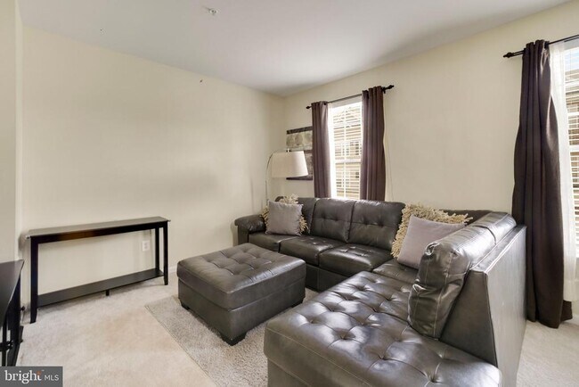 Building Photo - 4809 Stilton Ct