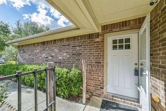 Building Photo - 1609 Peach Dale Ct