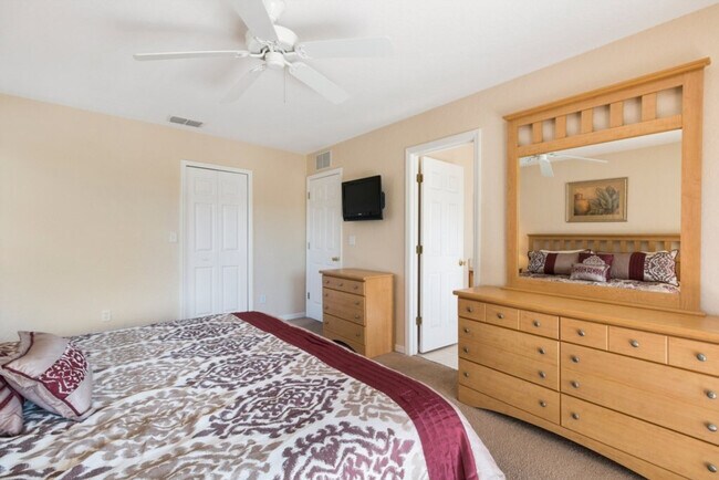 Building Photo - 2705 Roadster Ln