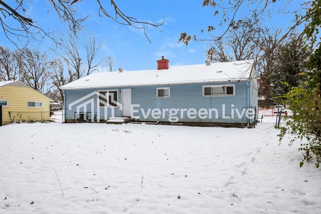 Building Photo - 7208 E 108th St