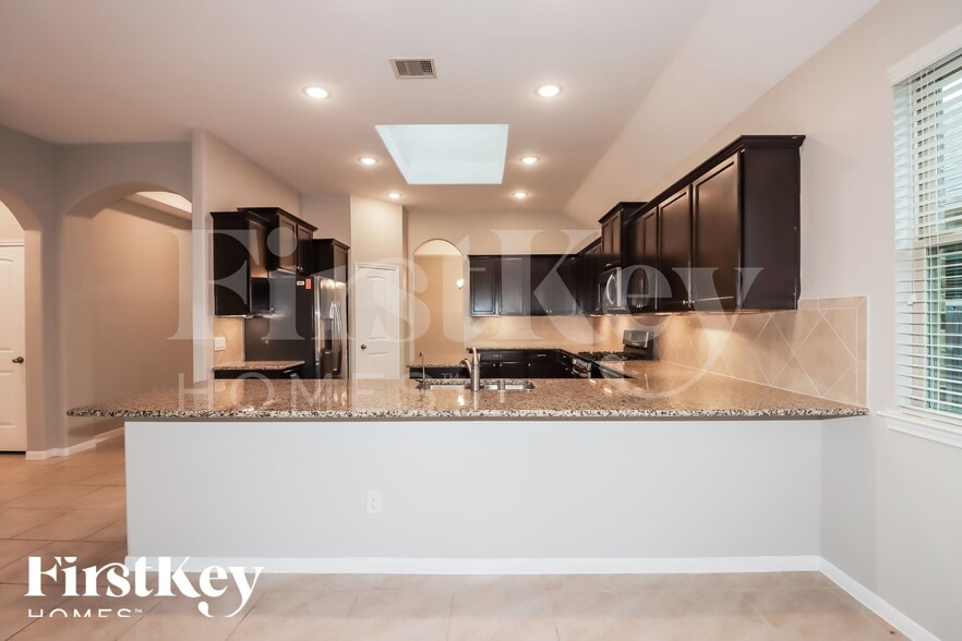 Building Photo - 5518 Glenfield Spring Ln