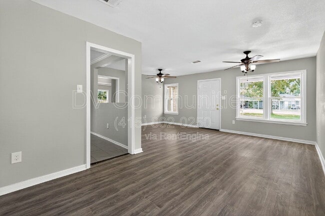 Building Photo - 709 S 7th St