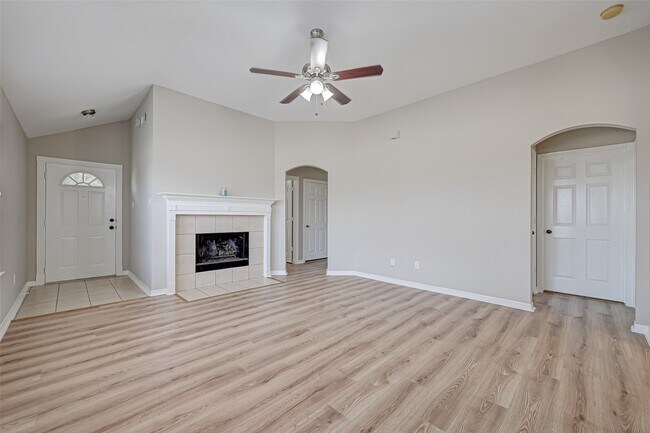 Building Photo - 5602 Eagle Sky Blvd