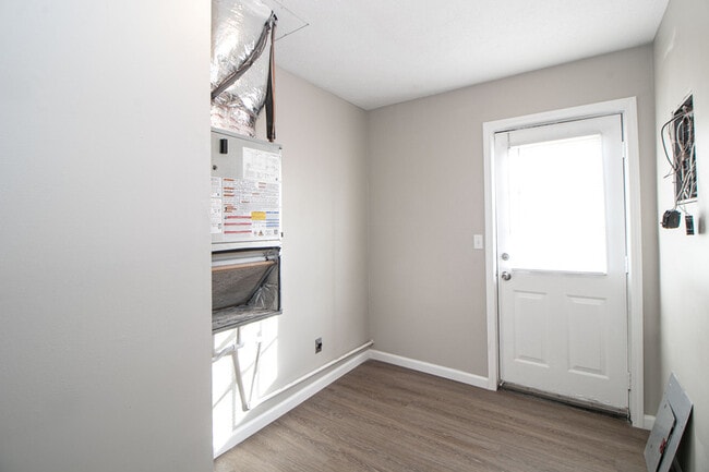 Building Photo - 11-411 Thompsonville Ln