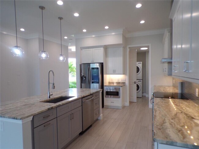 Building Photo - 3655 Bal Harbor Blvd