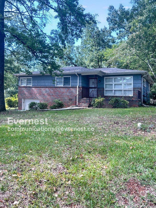 Primary Photo - 333 Robertson Ave