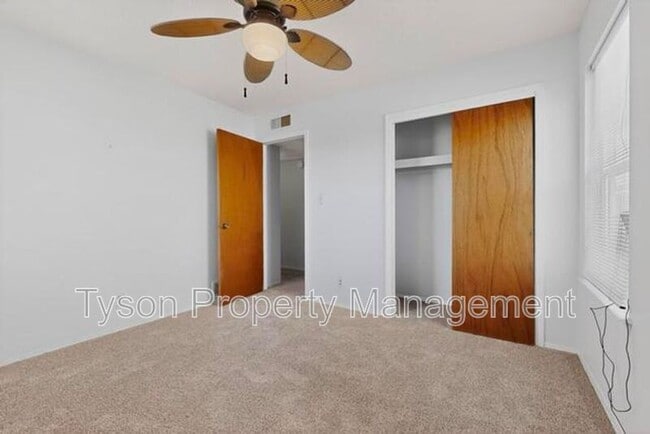 Building Photo - 1225 Del Mastro Dr SW