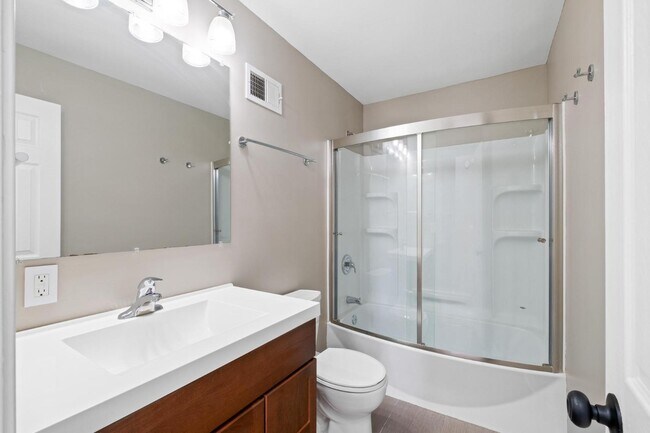 Building Photo - 3501 N 54th St