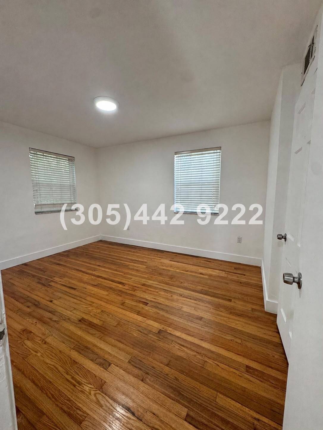 Building Photo - 15 Sidonia Ave