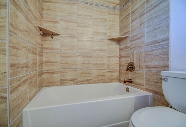 Building Photo - 8420 E Keim Dr