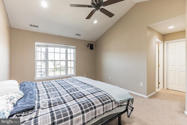 Building Photo - 123 Westbrook Dr