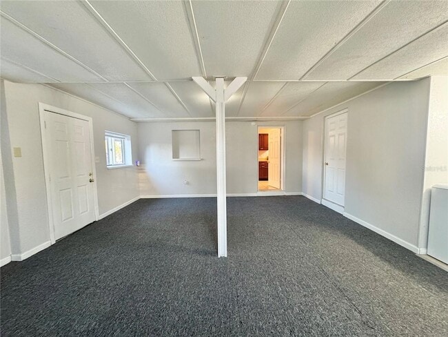 Building Photo - 674 Avenue L SE