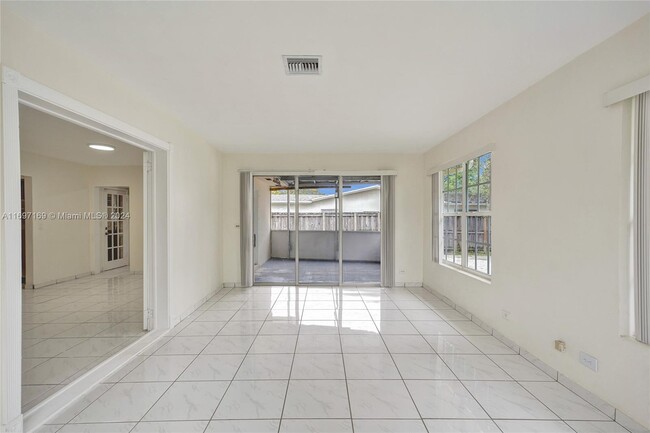 Building Photo - 13935 S Biscayne River Dr