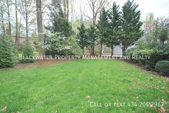 Building Photo - Beautiful Home in Lake Vista