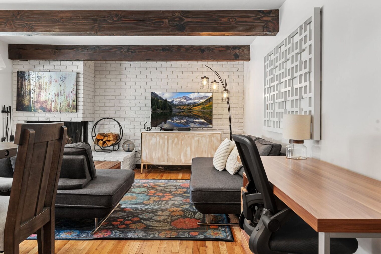 Building Photo - 1039 E Cooper Ave