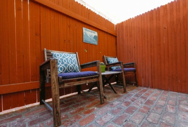 Building Photo - 1522 Centinela Ave