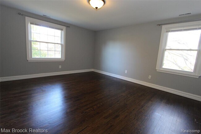 Building Photo - 30024 Beacontree St