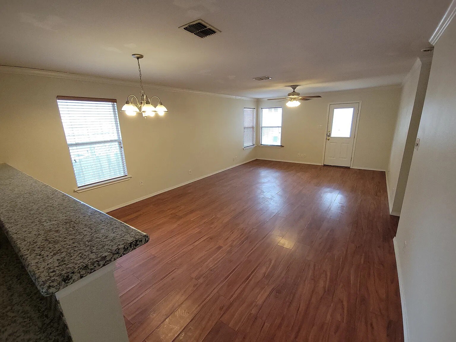 Building Photo - Room in House on Ceremony Cove