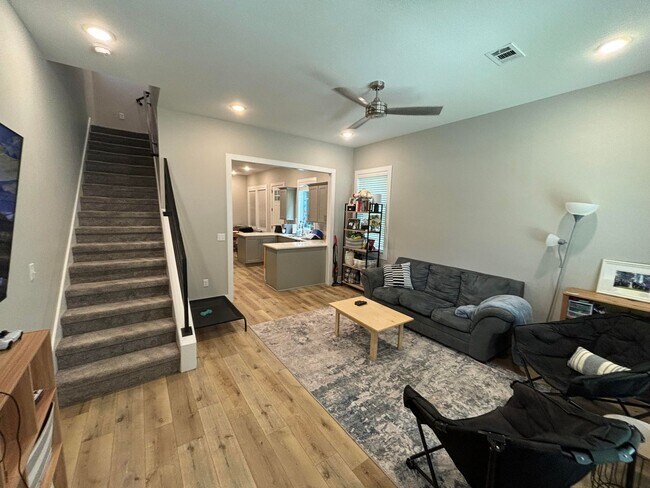 Primary Photo - 2 Bedroom 2.5 Bath Townhouse