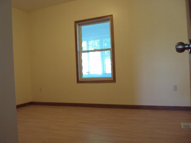 Building Photo - 296 S Main St