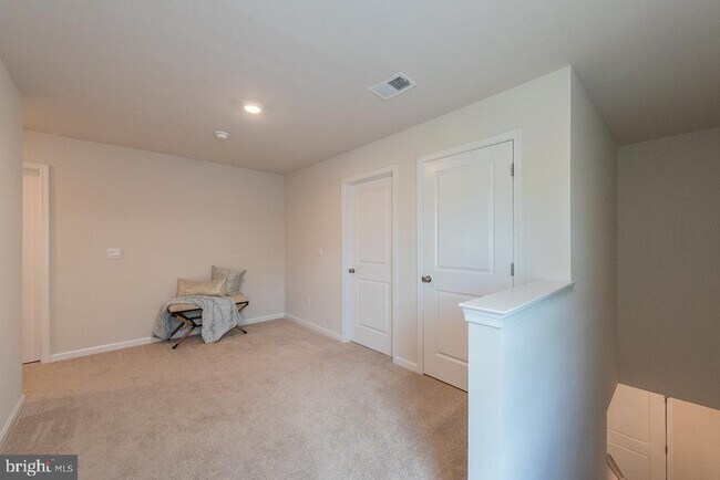 Building Photo - 5213 Crooked Ln