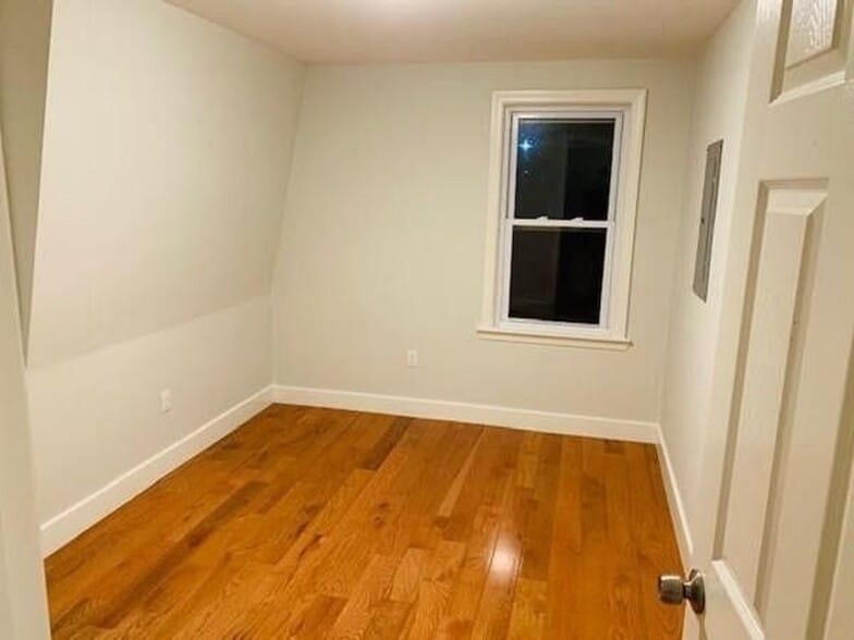 Office - Living Room - 72 Fairmont Ave