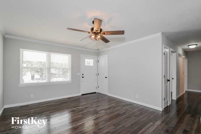 Building Photo - 1706 Pebble Brook Dr