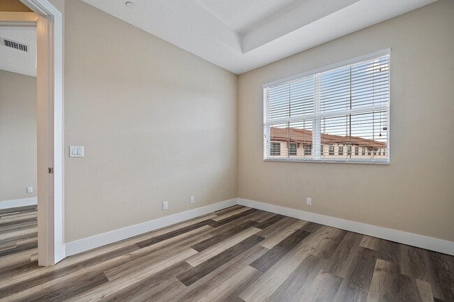 Building Photo - 7112 Edison Pl