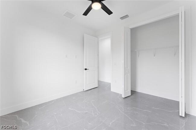 Building Photo - 910 Atherton Ave