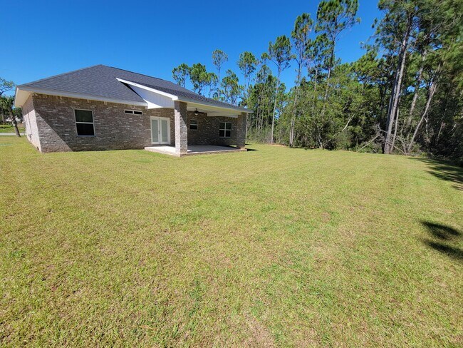 Building Photo - 1628 Ponderosa Dr