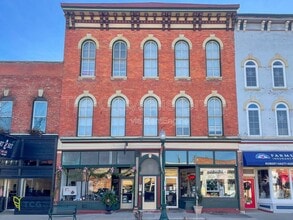 Building Photo - 217 W Main St