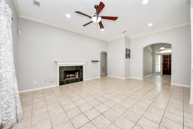 Building Photo - 21630 Live Oaks Spring Dr