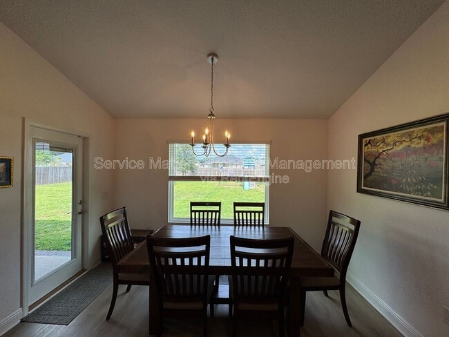 Building Photo - 5641 Micanopy Dr