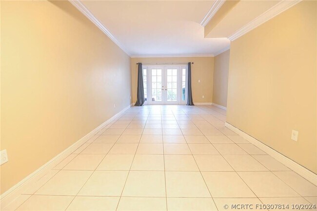 Building Photo - 1178 NW 124th Ave