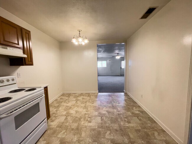 Building Photo - Yorktown School District