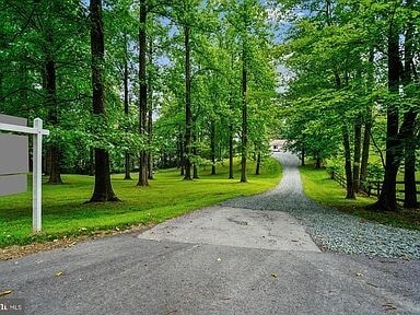 Building Photo - 3800 Bell Rd