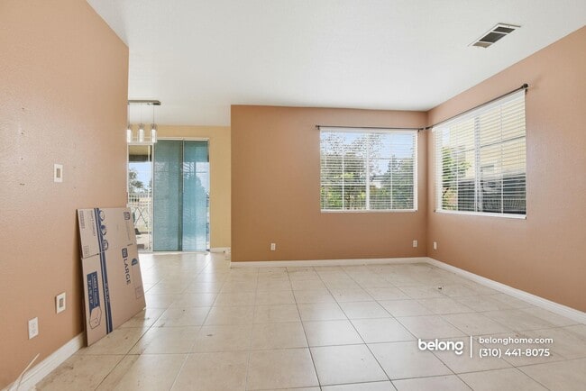 Building Photo - 7208 Paseo Del Rio