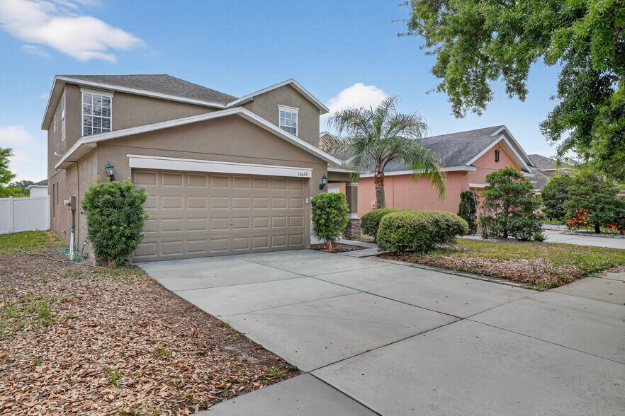 Building Photo - 10629 Shady Preserve Dr